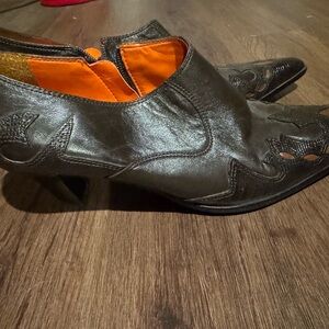 Elegant Brown Leather Women’s Shooties Shoes